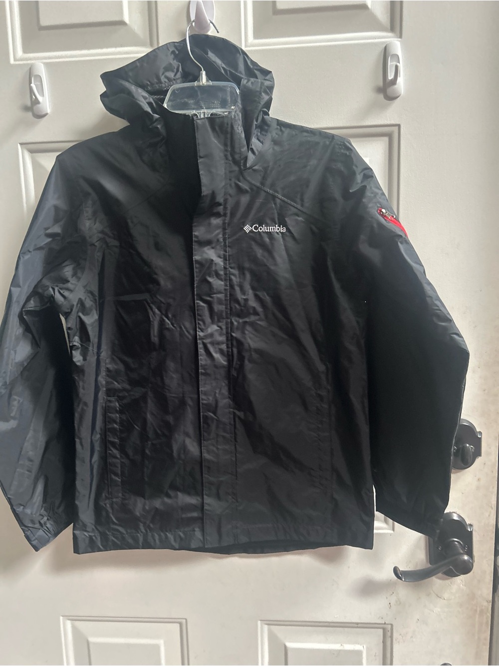 Columbia boy’s Black Omni Shield Watertight Rain Hooded Jacket Sz 14-16